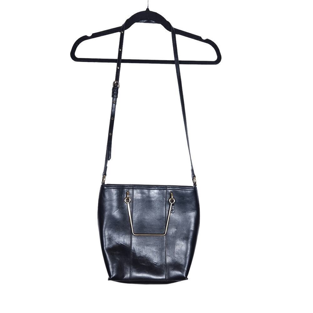 Elle Jae Gypset Womens Crossbody Purse Black Vegan Leather Gold Handles Bag